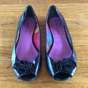 Size 8.5 Open Toe Madden Girl Flats